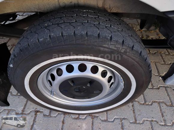 2013 çıkışlı 2012 model 365 bin km orjinal