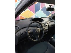 (OPSİYONLANMIŞTIR) 17 Yıllık Sahibinden Alınma Safkan Kapalı Garaj Arabası Yaris 1.3 Sol Special