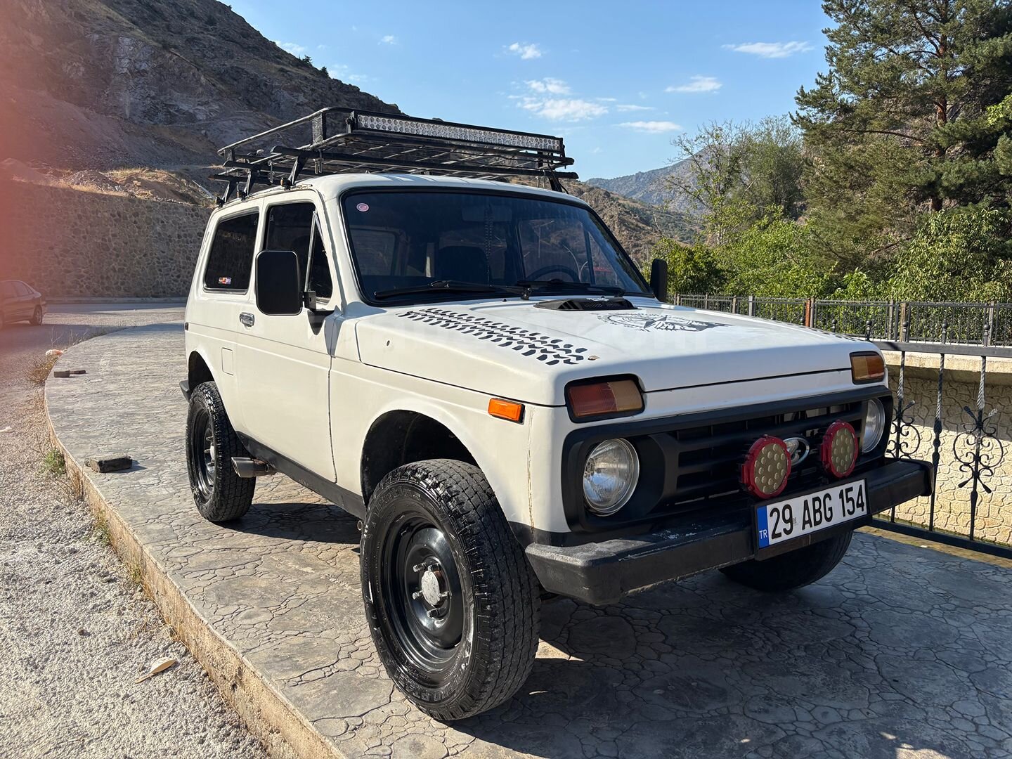 Sahibinden Lada Niva 1.6 1992 Model 2
