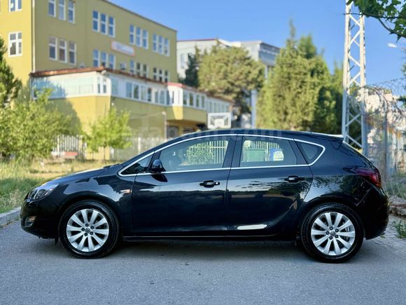 82.000 km’de Opel Astra 1.4 T Enjoy Plus 2012 Model 