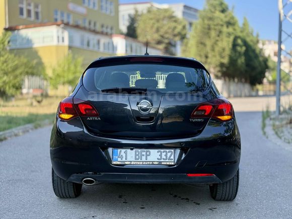 82.000 km’de Opel Astra 1.4 T Enjoy Plus 2012 Model 