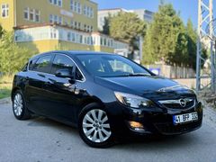 82.000 km’de Opel Astra 1.4 T Enjoy Plus 2012 Model 