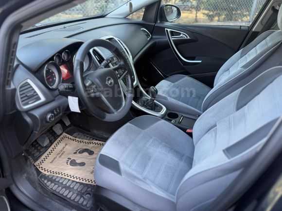 82.000 km’de Opel Astra 1.4 T Enjoy Plus 2012 Model 