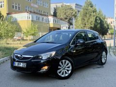 82.000 km’de Opel Astra 1.4 T Enjoy Plus 2012 Model 