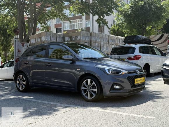 BŞR CAR'S//İ20/CAM TAVAN//DÜŞÜK KM//SERVİS BAK//
