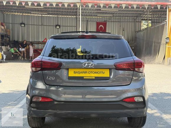 BŞR CAR'S//İ20/CAM TAVAN//DÜŞÜK KM//SERVİS BAK//
