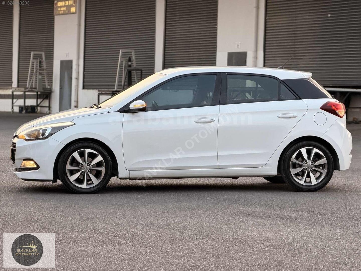 Galeriden Hyundai i20 1.4 MPI Style 2017 Model Mersin 143.000 km Beyaz 6