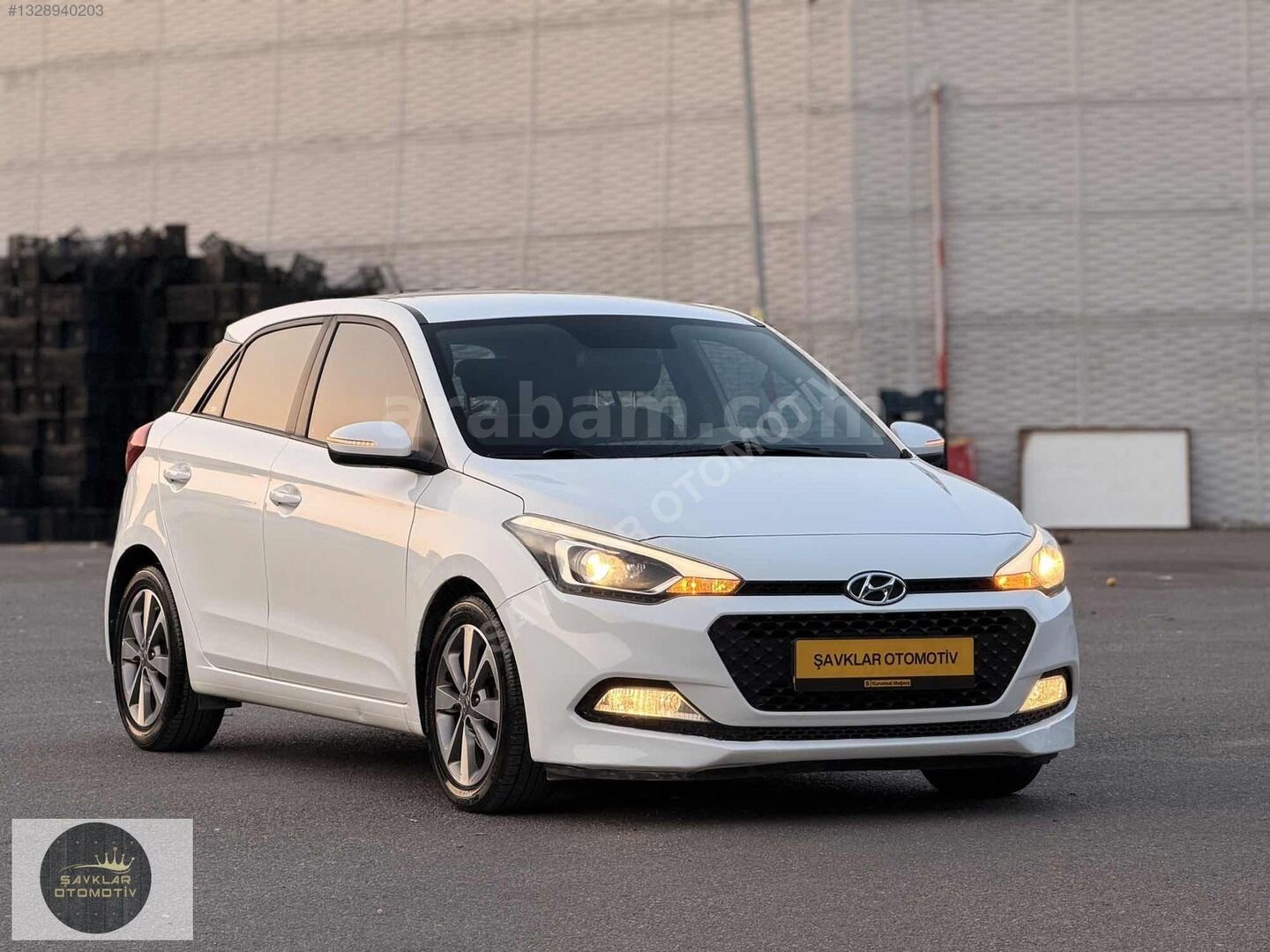 Galeriden Hyundai i20 1.4 MPI Style 2017 Model Mersin 143.000 km Beyaz 2