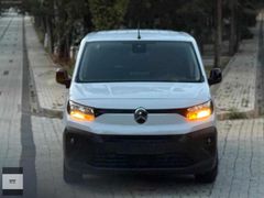 2025 CİTROEN BERLİNGO FEEL BOLD EN DOLUSU 10.000 KM'DE OTOMATİK!