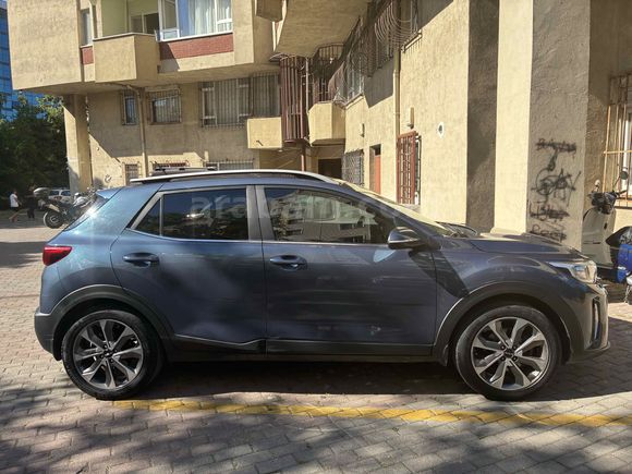 Sahibinden Kia Stonic 1.4 MPI Elegance 2021