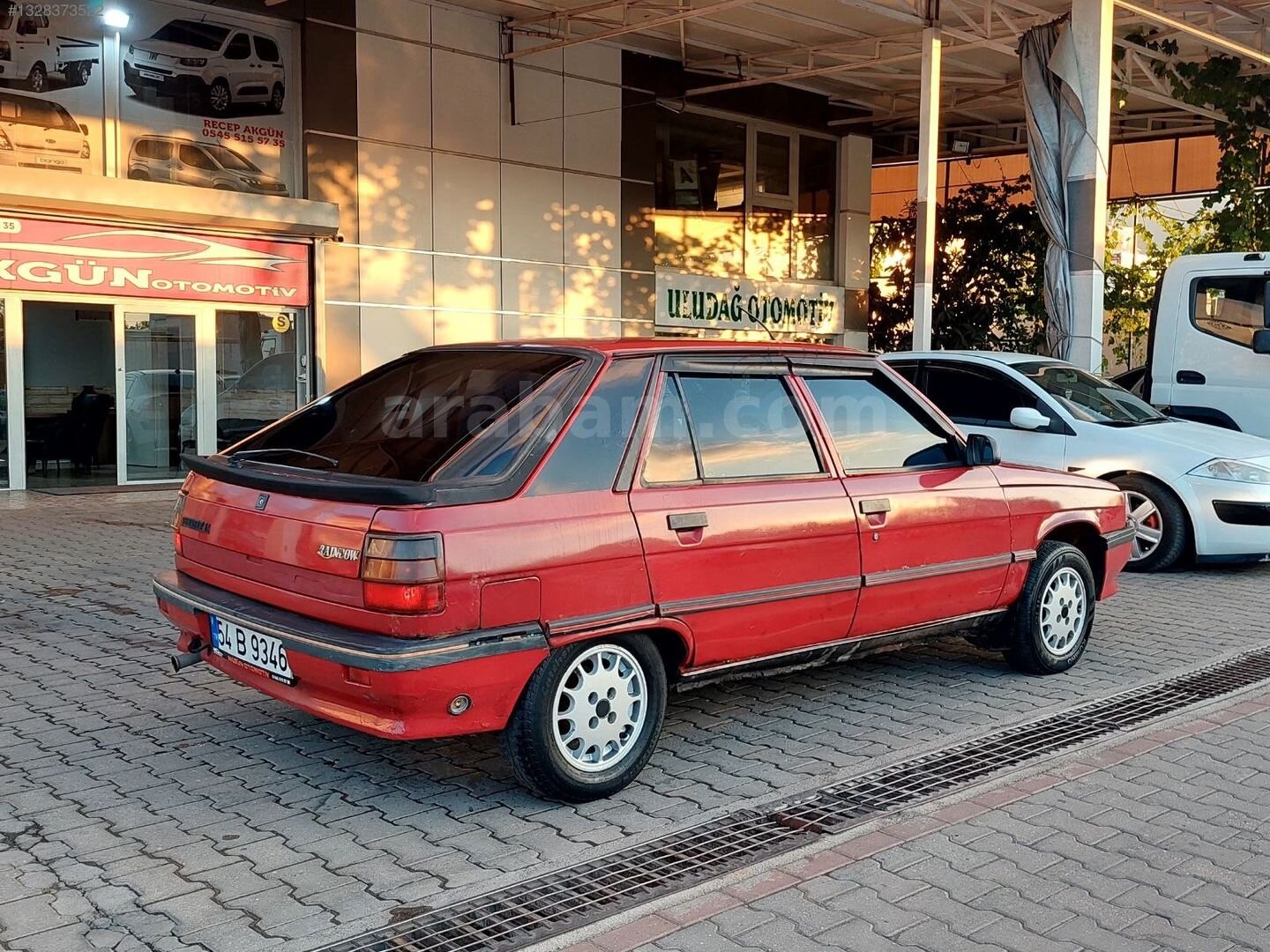 Galeriden Renault R 11 Rainbow 1994 Model Bursa 250.000 km Kırmızı 4