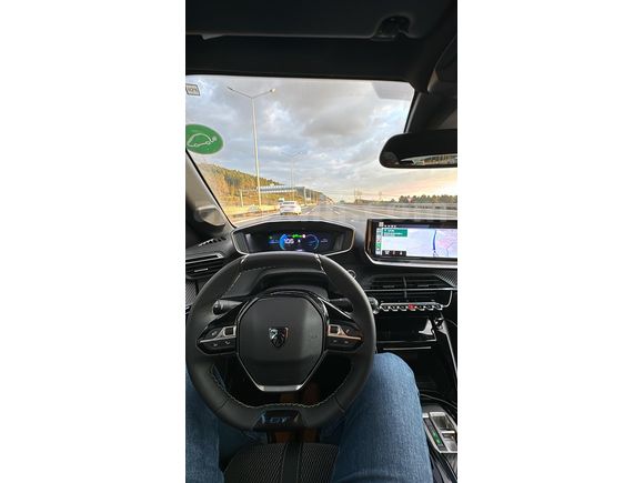 Sahibinden Peugeot e-208 GT 2025 Model 