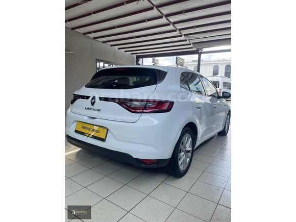 RİMONS GROUP'TAN MEGANE HATCHBACK LPG TÜM KARTLARA TAKSİT İMKANI