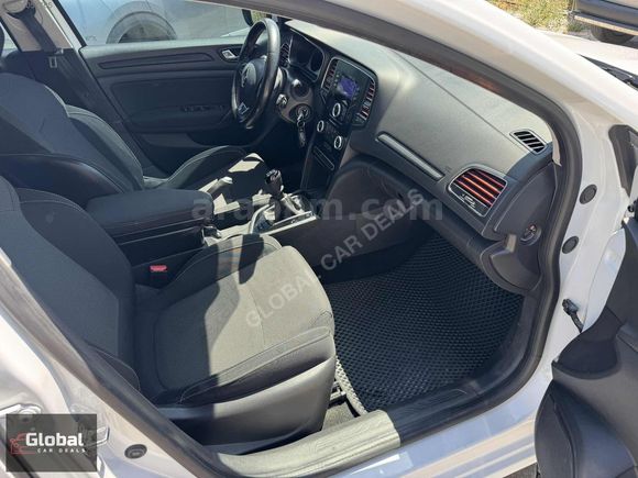 Global Car Deals'tan Temiz LPGli Megane 4