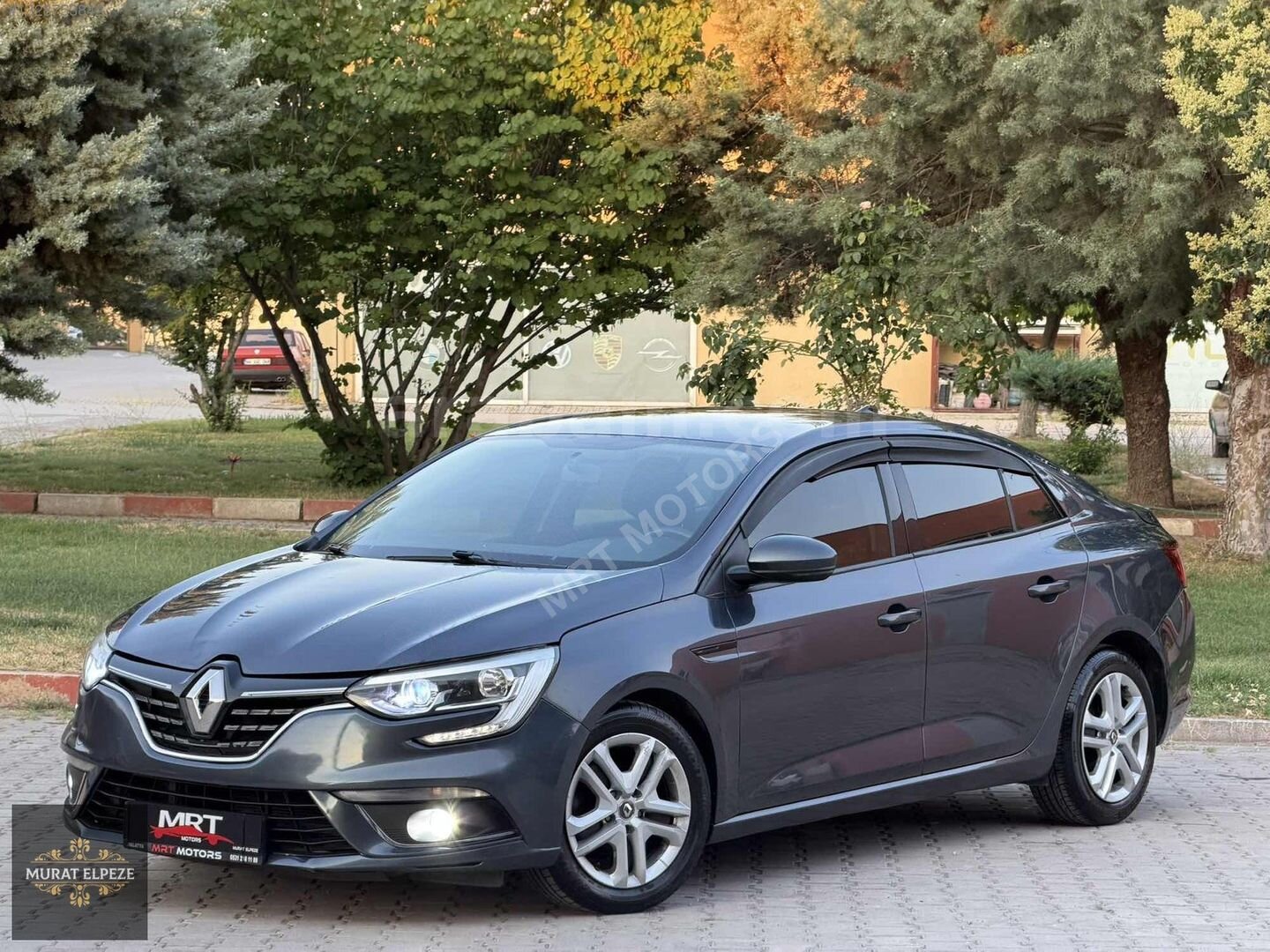 Galeriden Renault Megane 1.6 Joy 2018 Model Malatya 152.000 km Gri 3