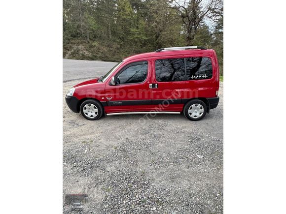 HATASIZ BOYASIZ CİTROEN BERLİNGO ÇİFT SÜRGÜ 176.000 KM