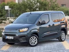 2025 FİAT DOBLO BOYASIZ 9.000KM 8 AYLIK SIFIR AYARINDA