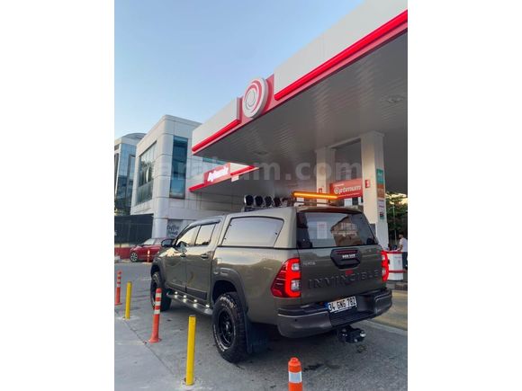 Hilux 2.4 4x4 Invincible 2023 Model 63 binde