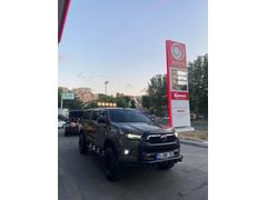 Hilux 2.4 4x4 Invincible 2023 Model 63 binde