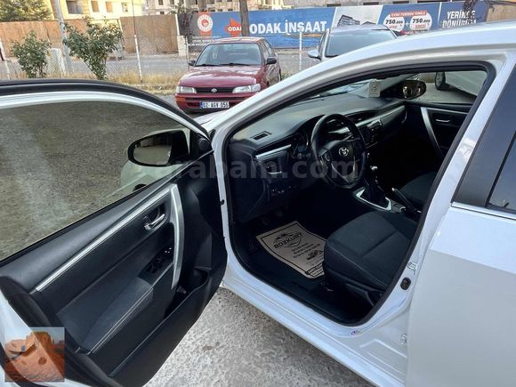 170 BİNDE TOYOTA COROLLA 1.6 TOCH
