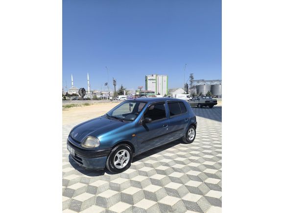Sahibinden Renault Clio 1.4 RTA 1999 Model