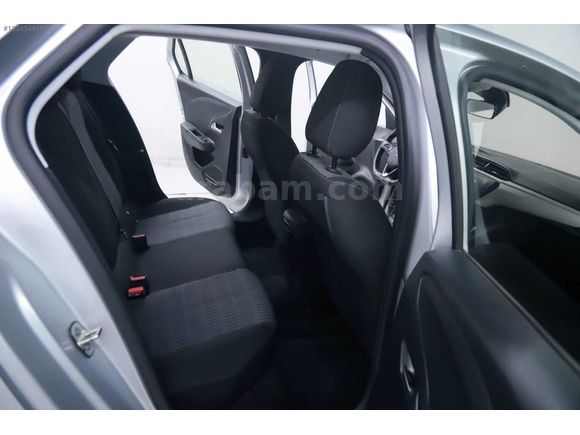 0,79 KREDİ 2023 MODEL OPEL CORSA OTOMATİK