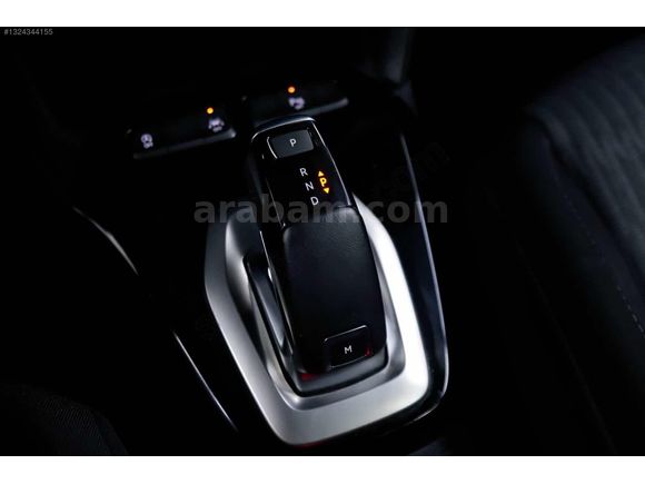 0,79 KREDİ 2023 MODEL OPEL CORSA OTOMATİK