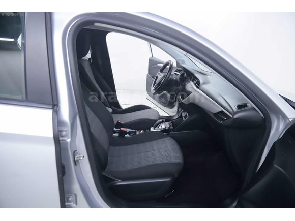 0,79 KREDİ 2023 MODEL OPEL CORSA OTOMATİK