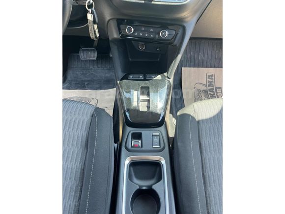 HATASIZ 19.500 KM DE OPEL CORSA YETKİLİ SERVİS BAKIMLI