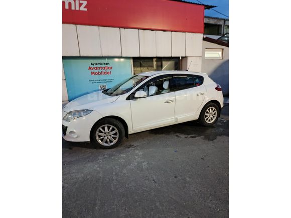 Sahibinden Renault Megane 1.5 dCi Privilege 2011 Model