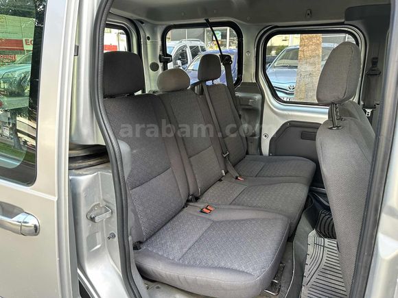 90'LIK FORD CONNECT 2004 MODEL ÇİFT SÜRGÜ TEK KAPAK