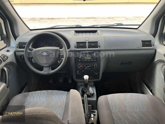 ÖZTÜRKAUTO'dan DEĞİŞENSİZ ÇİFT SÜRGÜ DÜŞÜK KM CONNECT