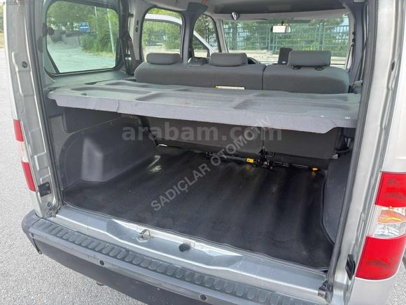 154 BİNDE 90'LIK 2009 MODEL HATASIZ ÇİFT SÜRGÜ CONNECT