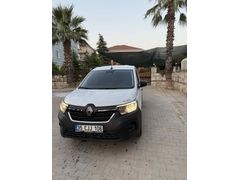 Sahibinden Otomatik Renault Kangoo 1.5 BlueDCI L2 Equilibre 2024 Model 