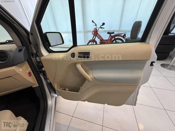 FORD CONNECT 1.8 TDCİ GLX 110HP 128.000 KM