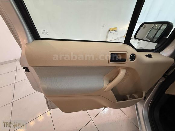 FORD CONNECT 1.8 TDCİ GLX 110HP 128.000 KM