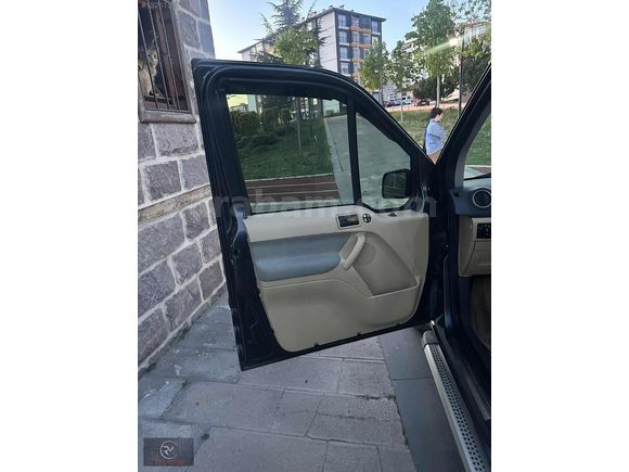 2011 FORD CONNECT 110 ps GLX