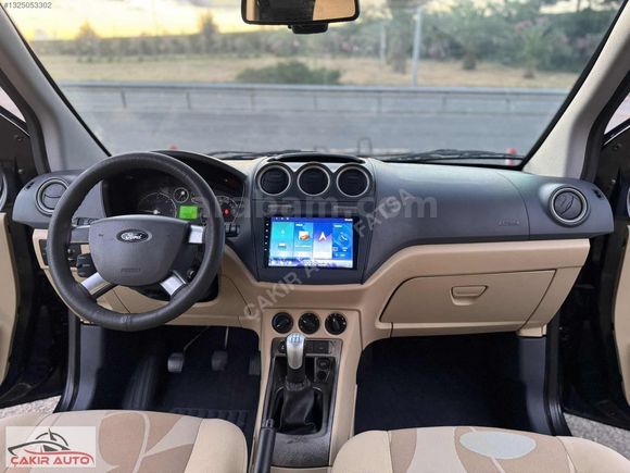 2011 MODEL FORD CONNECT TR'DE TEK 152 BİN KM 110 LUK GLX HATASIZ