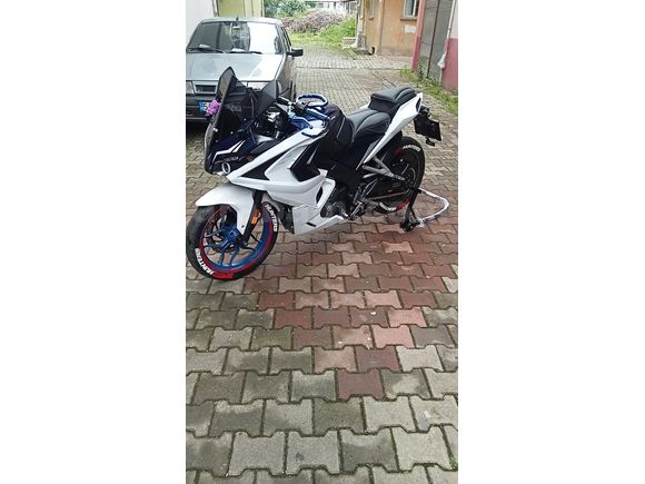 Sahibinden Bajaj Pulsar 200 RS