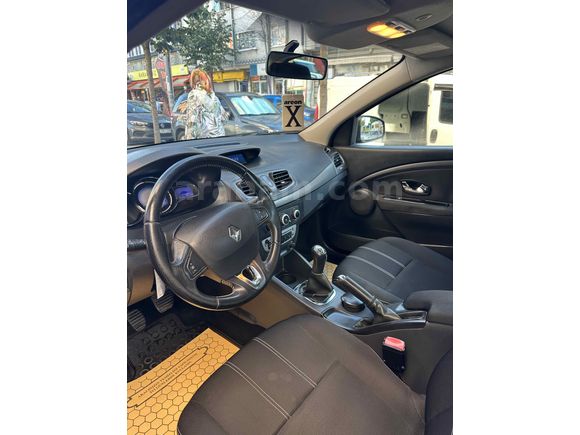 Sahibinden Renault Fluence 1.5 dCi Touch 2013 Model 