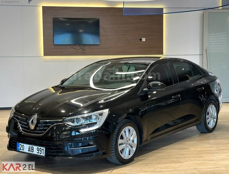Galeriden Renault Megane 1.5 Blue DCI Joy Comfort 2022 Model İstanbul 84.362 km Siyah