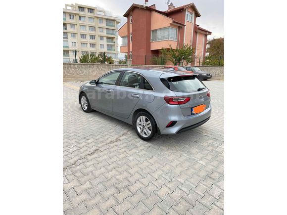 Sahibinden Kia Ceed 1.6 CRDi Elegance 2020 Model 