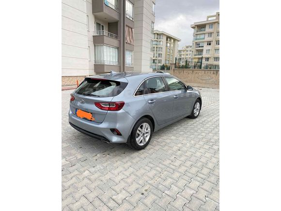 Sahibinden Kia Ceed 1.6 CRDi Elegance 2020 Model 