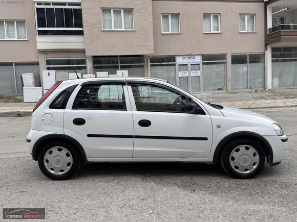 OPEL CORSA 1.3 CDTI TEMİZ BAKIMLI