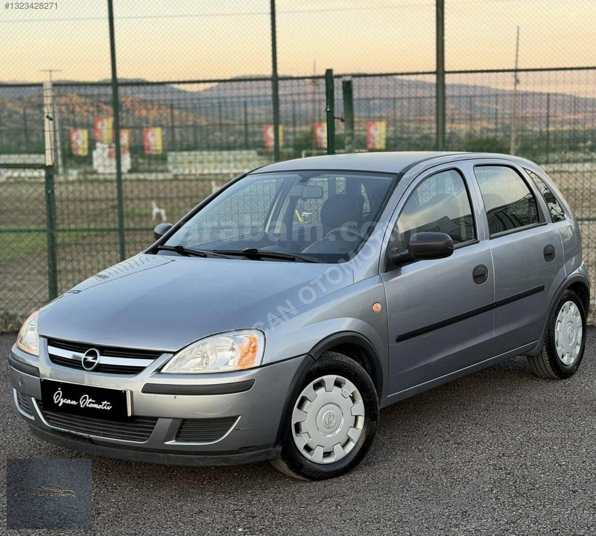 Galeriden Opel Corsa 1.3 CDTI Essentia 2005 Model Isparta 280.000 km Gri 1