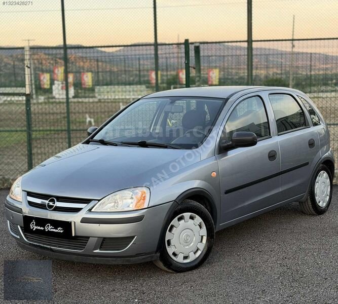 Galeriden Opel Corsa 1.3 CDTI Essentia 2005 Model Isparta 280.000 km Gri
