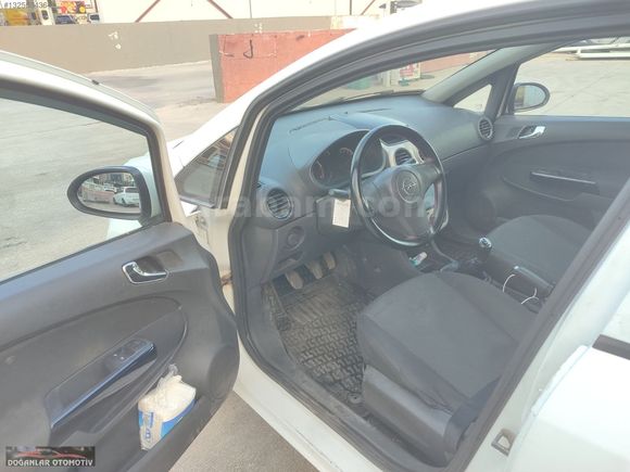 DEĞİŞENSİZ 1.3 CDTİ CORSA