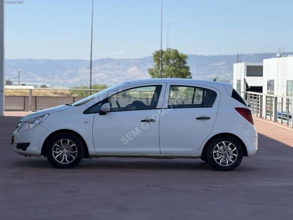 SEM OTOMOTİV'DEN DEĞİŞENSİZ OPEL CORSA!!!