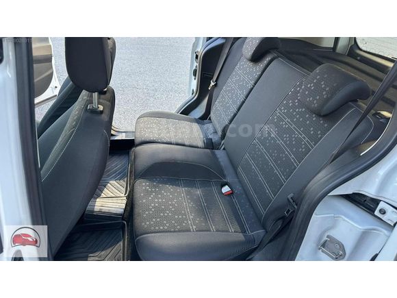 DEVELİOĞLU'ndan HATASIZ OTOMOBİL RUHSATLI TİTANİUM PLUS
