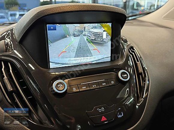 2023 Ford Courier Titanium Plus 33.000 km' DE YETKİLİ SERVİS BAK
